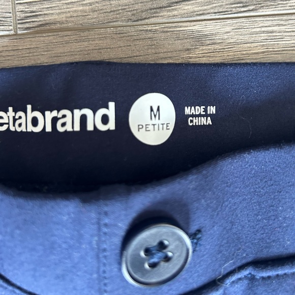 Women’s dress pant yoga pants with pockets, medium petite, straight leg - Picture 2 of 5